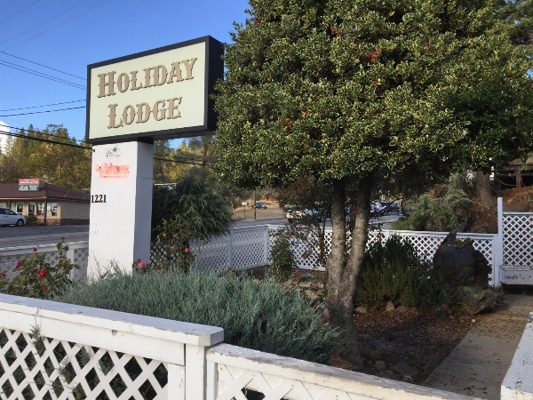 Holiday Lodge Main image
